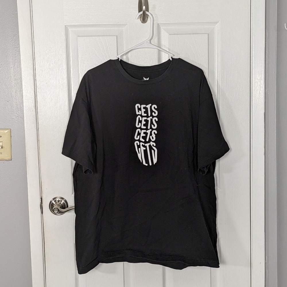 Limited Edition Cets on Creck NFT Premium Collectors Edition Black Logo Tee -L‎